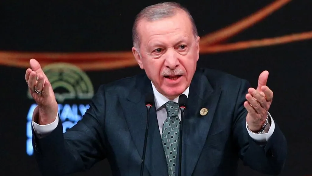 Erdogan denies bid to change Turkey&#039;s constitution means he&#039;ll run as president again