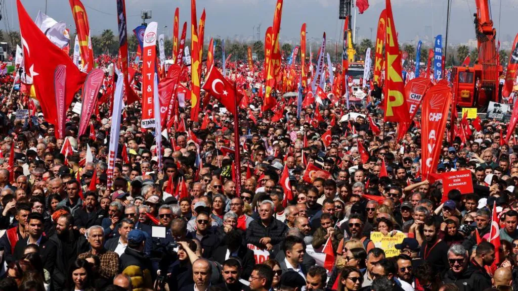 Pro-democracy protesters return to Istanbul&#039;s streets for huge rally
