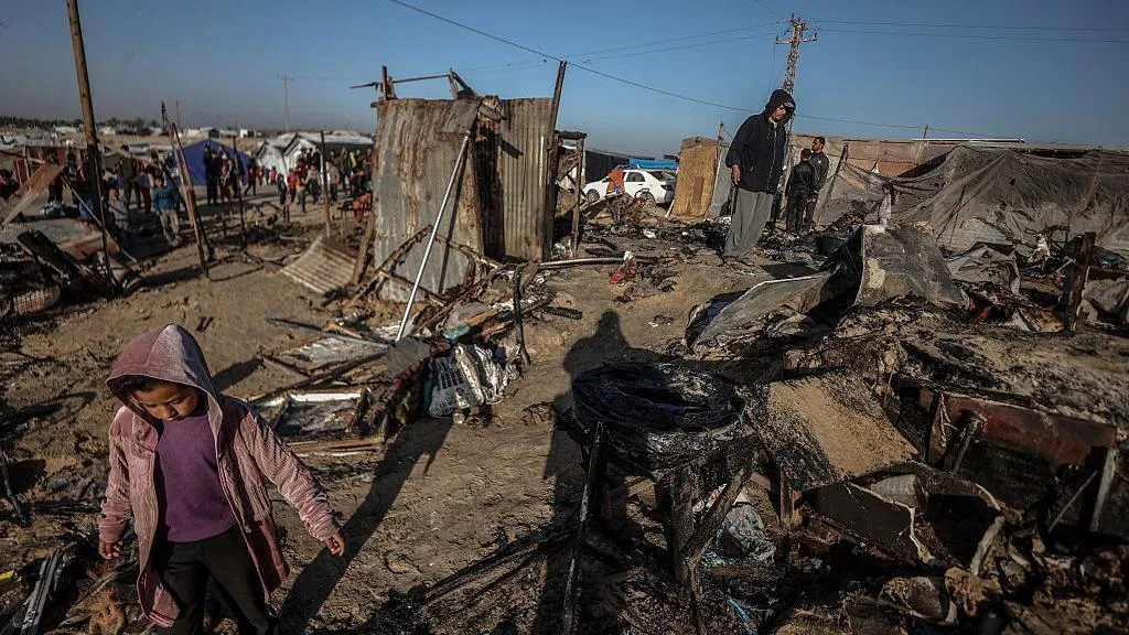 Israeli strikes kill Palestinians in tented area for displaced in Gaza