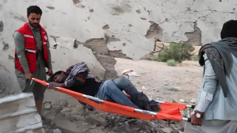 Dozens killed in US strike on Yemen migrant centre, Houthis say