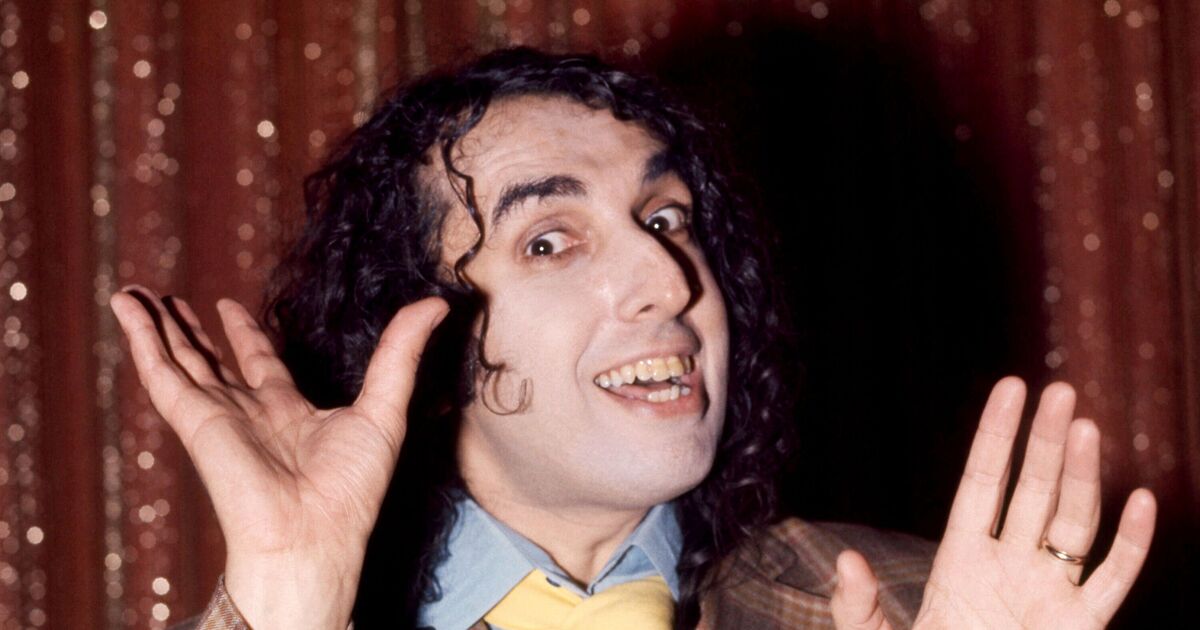 Harrowing last moments of of Tiptoe Through the Tulips singer who died on-stage