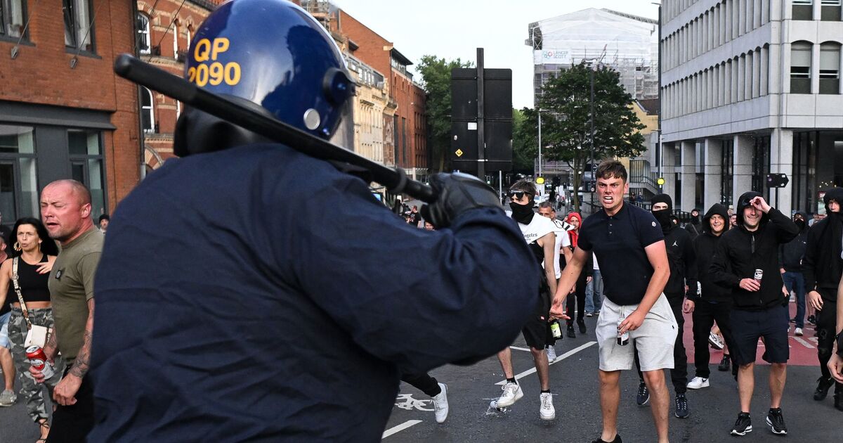 Public safety at risk as record numbers of frontline police quit