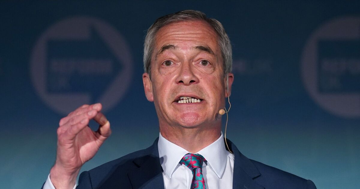 &#039;Boring old b*****ds!&#039; Nigel Farage torches Tories with three-word takedown