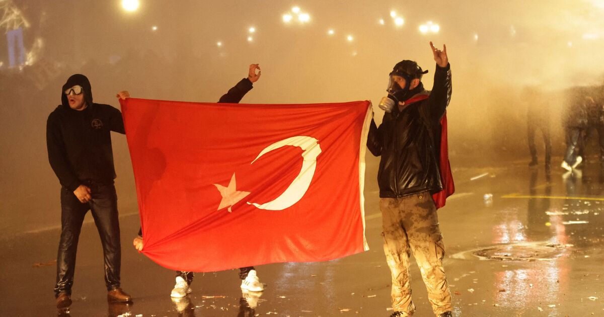 Chaos in Turkey as tens of thousands take part in protests