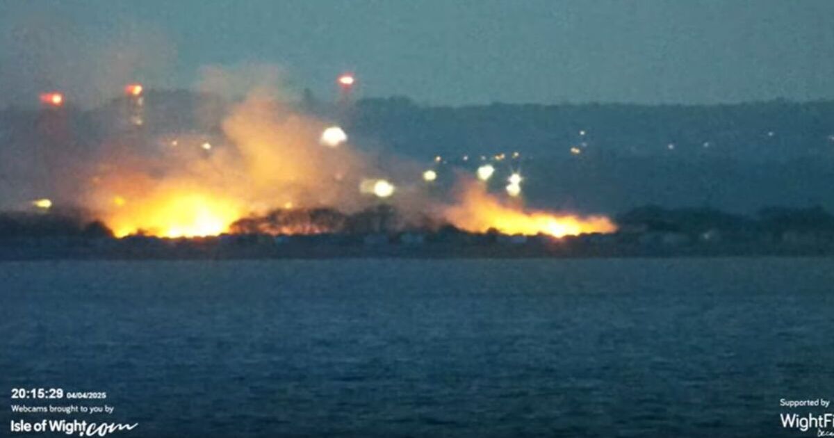 Blaze sweeps through beauty spot: Emergency crews rush to tackle fire