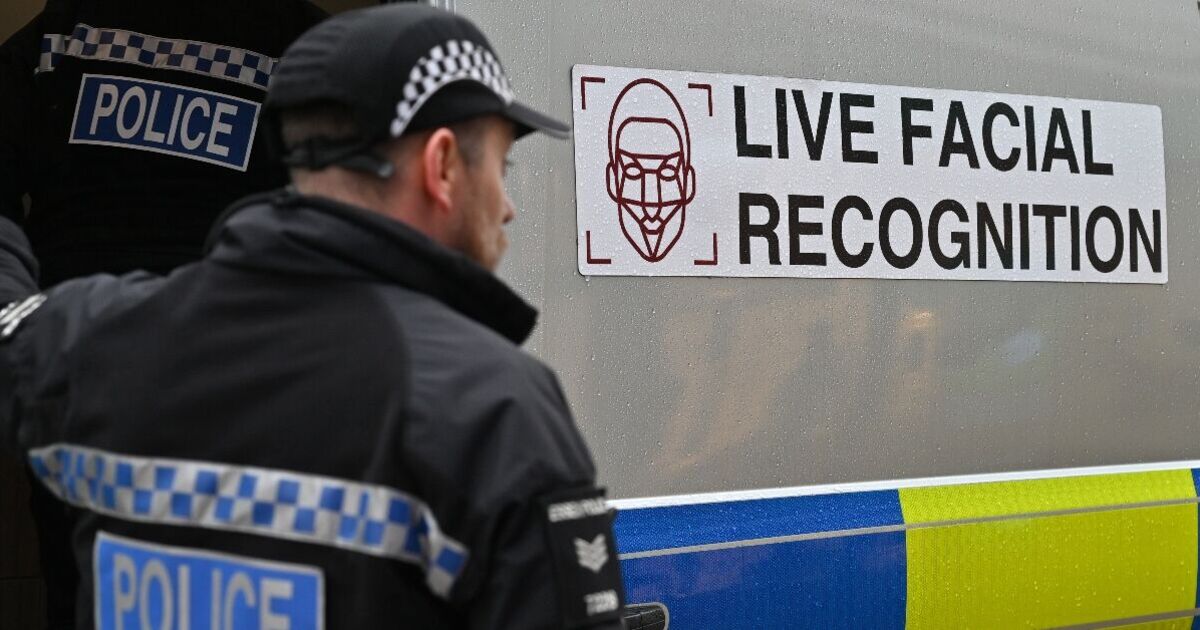 Met Police gets first permanent facial recognition cameras - &#039;dystopian nightmare&#039;