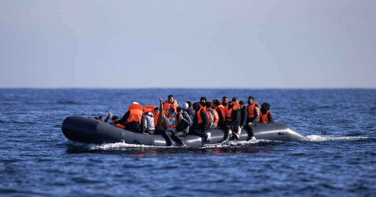 Chaos in asylum system as Home Office sacks firm putting migrants in hotels