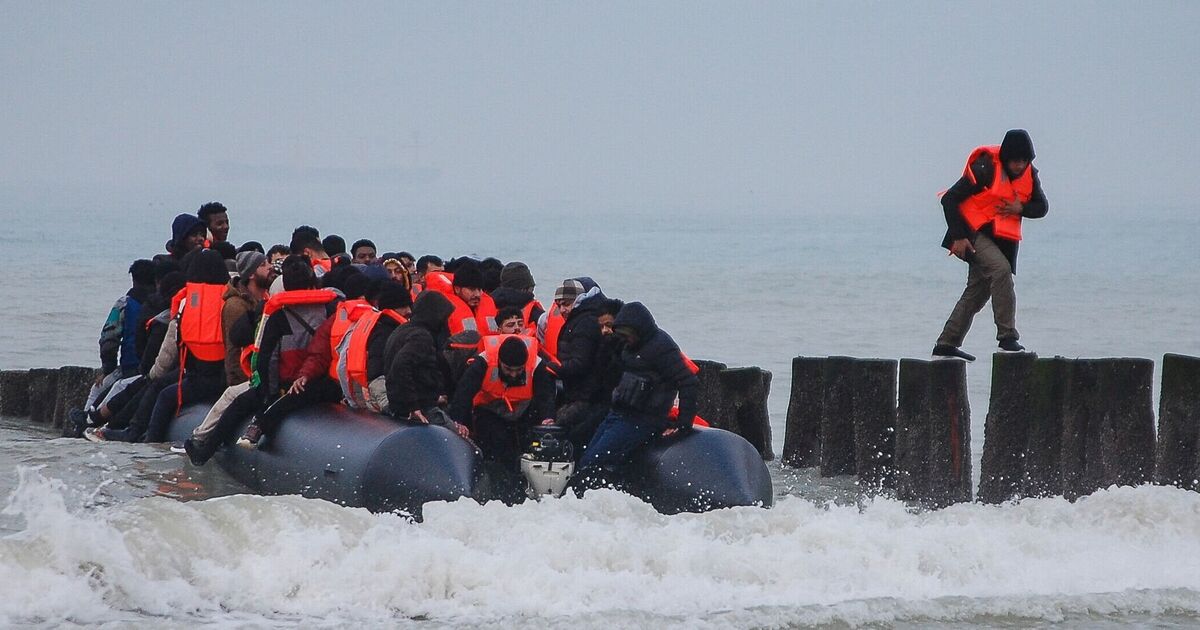 Huge new asylum scandal erupts as foreign criminals who can&#039;t be deported given homes