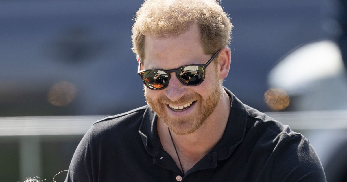 Prince Harry sends heartfelt gift to WW2 veteran ahead of 100th birthday