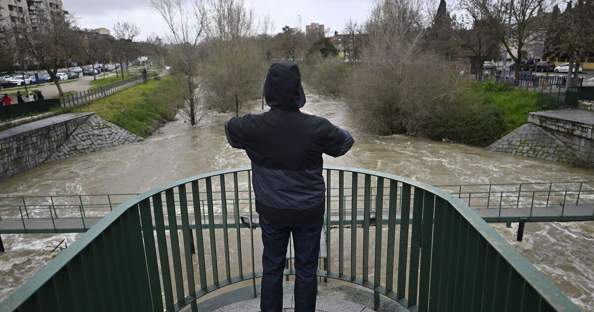 Spaniard reeling from deluge of rain in March asks Brits: &#039;How do you cope?&#039;