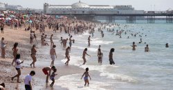 UK 'mini-heatwave' turns weather maps red as 23C heat to hit 11 counties - full list