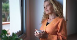 Woman's warning after mistaking symptom of kidney cancer for menopause