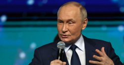 Russian economy nightmare as £348bn sanctions on Putin to stay despite ceasefire
