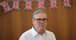 GB News halts for breaking announcement - and it's bad news for Starmer