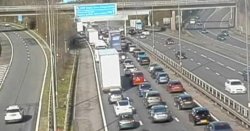M25 traffic LIVE: Weekend chaos on major motorway as crash sparks 3.5-mile queues