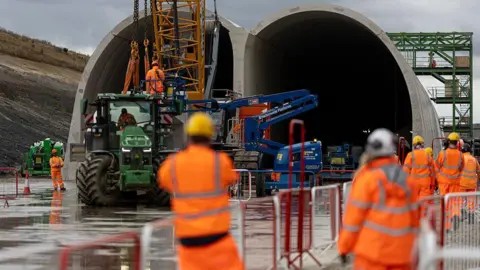 Government Proposes Lower HS2 Speeds to Cut Costs as Delays Bite